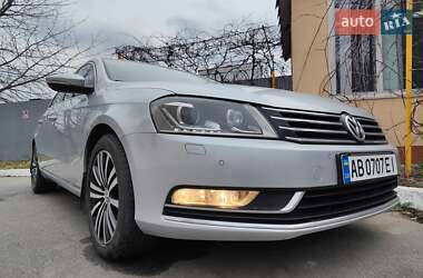 Седан Volkswagen Passat 2011 в 