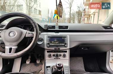 Седан Volkswagen Passat 2011 в 