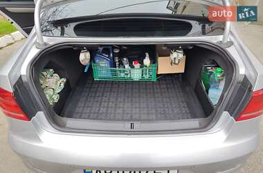 Седан Volkswagen Passat 2011 в 