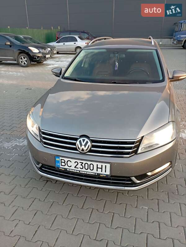 Volkswagen Passat 2011