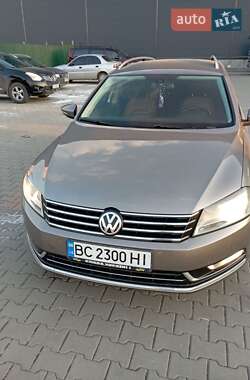 Универсал Volkswagen Passat 2011 в 