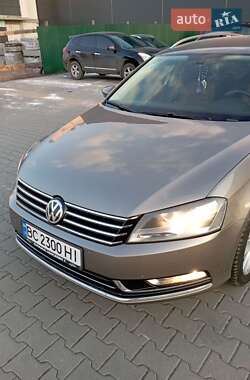 Универсал Volkswagen Passat 2011 в 