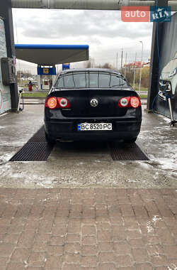 Седан Volkswagen Passat 2005 в 