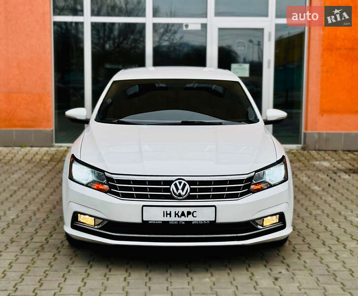Седан Volkswagen Passat 2016 в Одессе