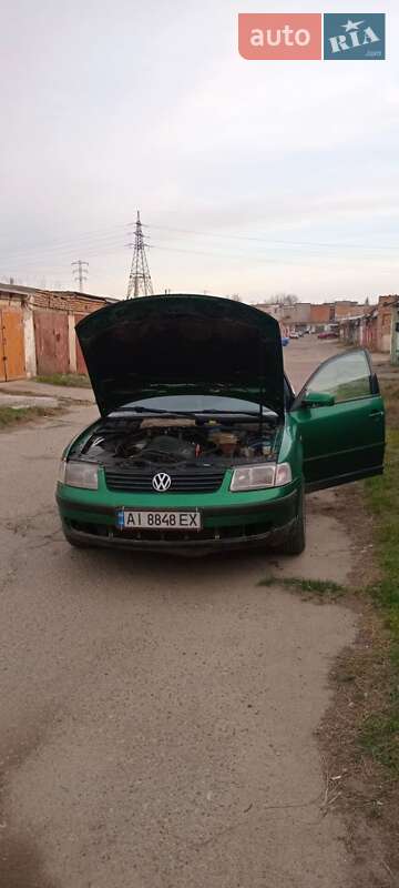 Седан Volkswagen Passat 1997 в Николаеве