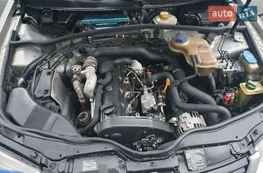 Седан Volkswagen Passat 1999 в 