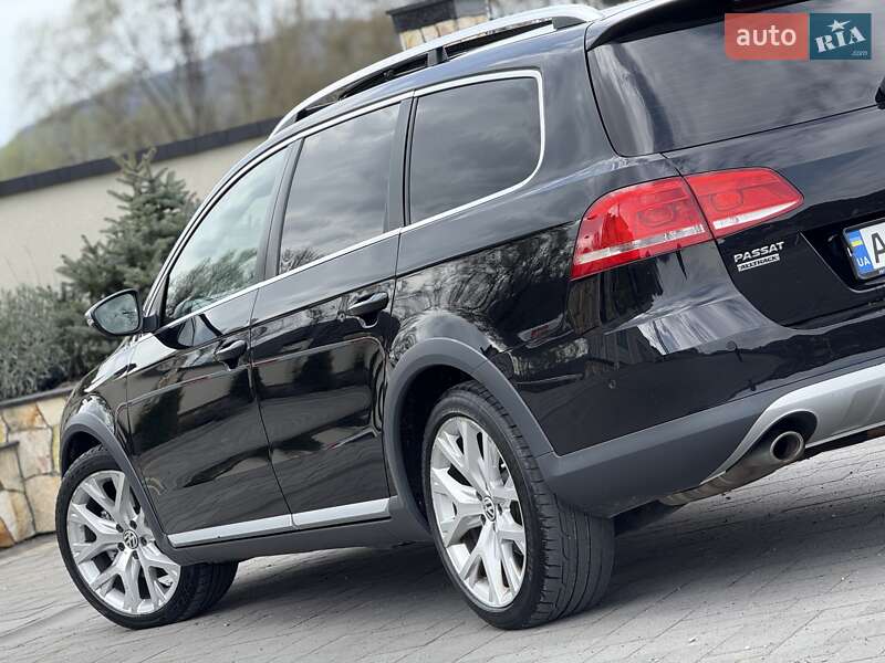 Универсал Volkswagen Passat 2012 в Хусте