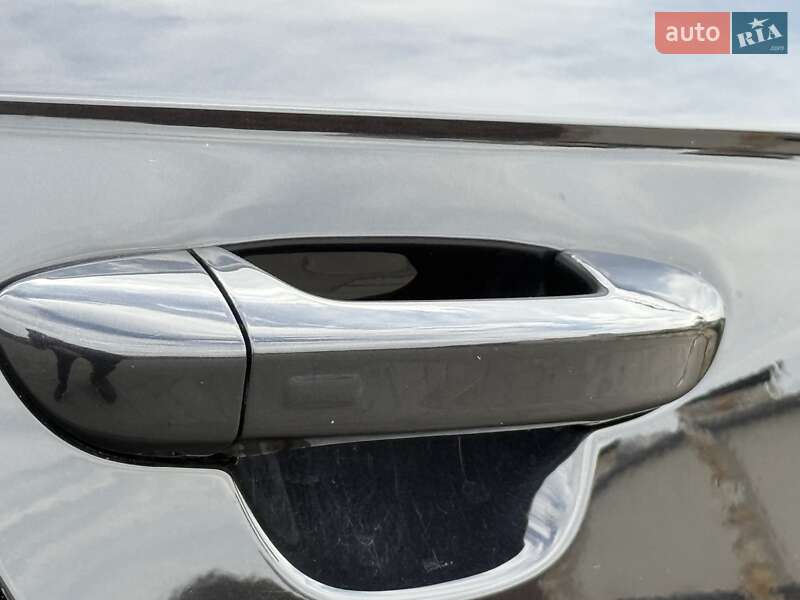 Универсал Volkswagen Passat 2012 в Хусте