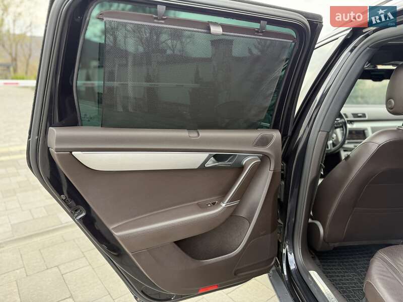 Универсал Volkswagen Passat 2012 в Хусте