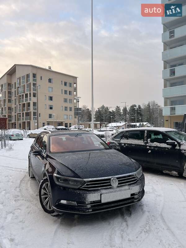 Универсал Volkswagen Passat 2015 в Вараше
