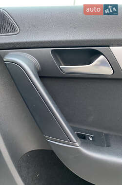 Универсал Volkswagen Passat 2011 в 