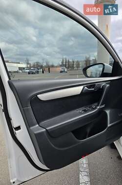 Седан Volkswagen Passat 2014 в 