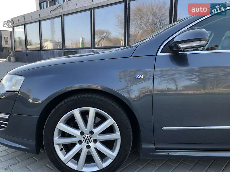 Универсал Volkswagen Passat 2010 в Ровно