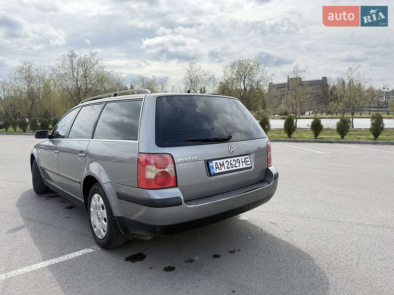 Универсал Volkswagen Passat 2002 в Хмельнике
