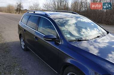 Универсал Volkswagen Passat 2011 в 