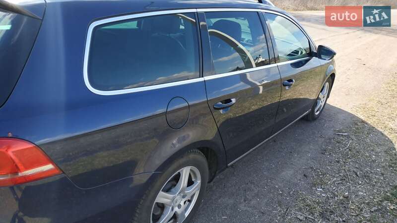 Универсал Volkswagen Passat 2011 в Овруче