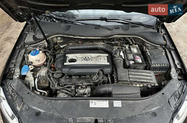 Седан Volkswagen Passat 2012 в Баре