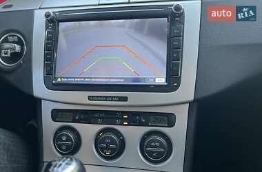 Универсал Volkswagen Passat 2009 в 