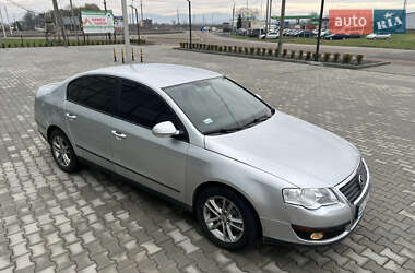 Седан Volkswagen Passat 2005 в 