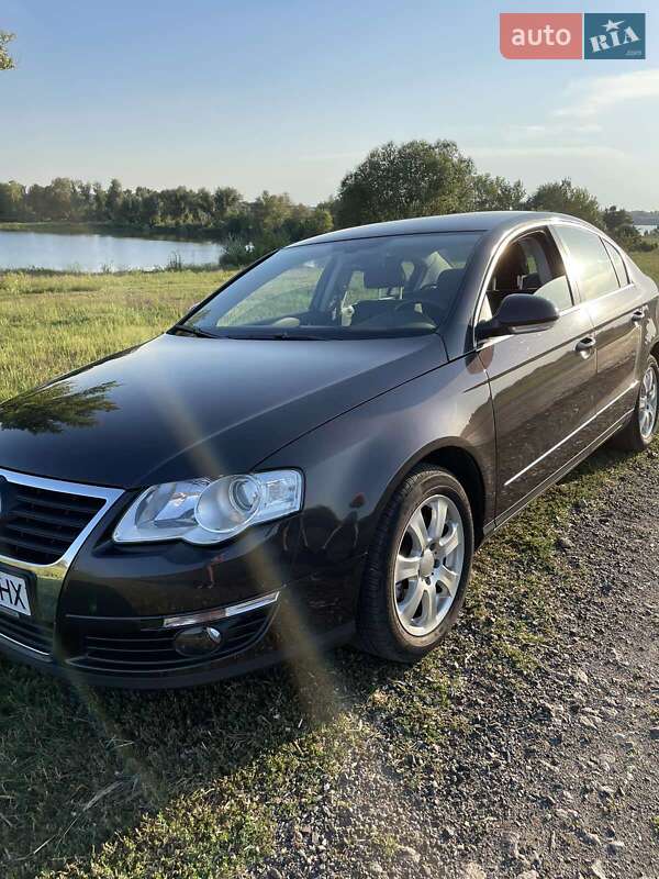 Седан Volkswagen Passat 2009 в Полтаве