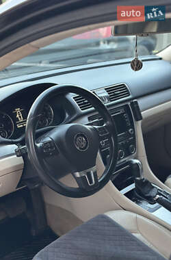 Седан Volkswagen Passat 2013 в 