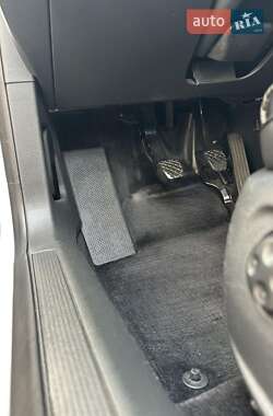Универсал Volkswagen Passat 2011 в 