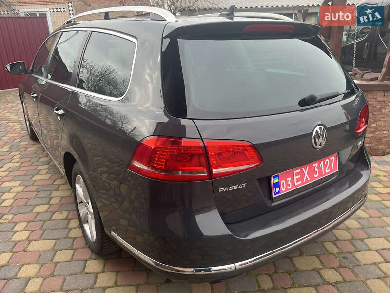 Универсал Volkswagen Passat 2014 в Ровно