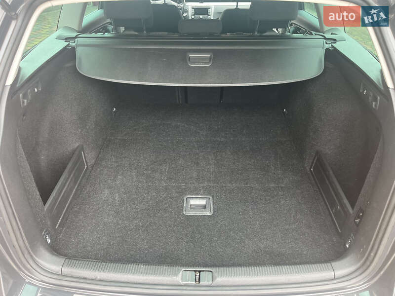 Универсал Volkswagen Passat 2014 в Ровно