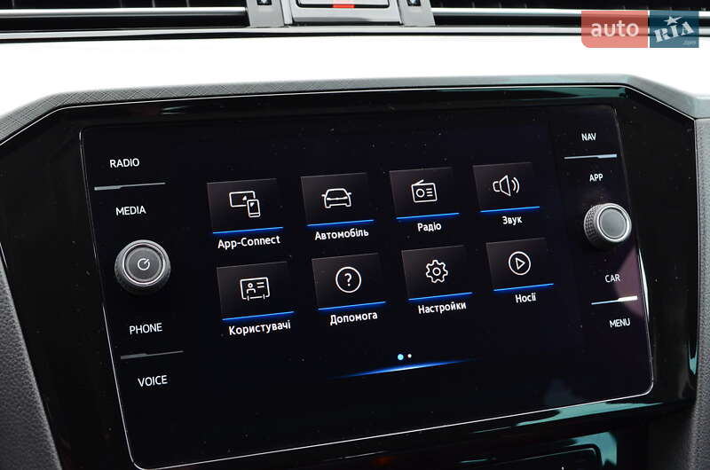 Універсал Volkswagen Passat 2020 в Львові