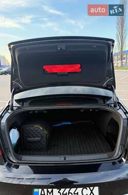 Седан Volkswagen Passat 2011 в 