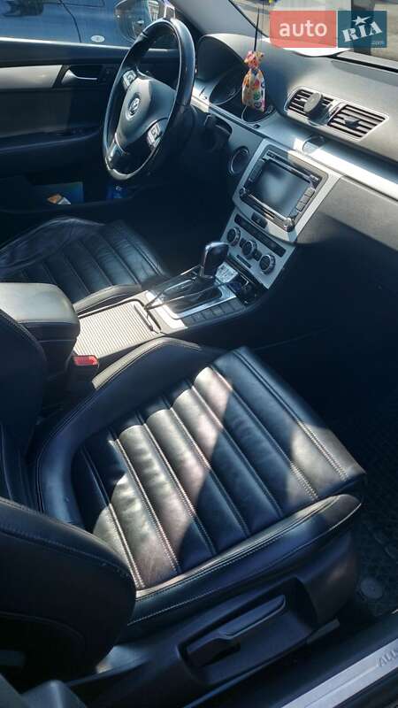Универсал Volkswagen Passat 2013 в Черкассах