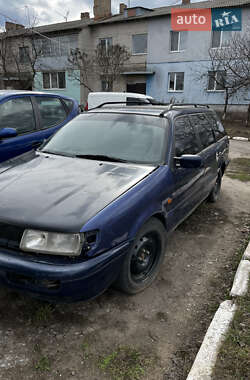 Универсал Volkswagen Passat 1994 в 