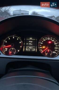 Универсал Volkswagen Passat 2010 в Ивано-Франковске