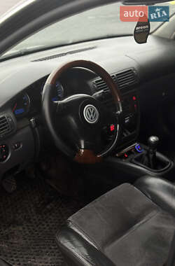 Седан Volkswagen Passat 2005 в Кропивницком