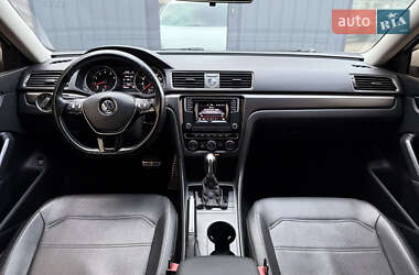 Седан Volkswagen Passat 2016 в 