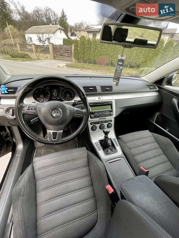 Универсал Volkswagen Passat 2009 в Тернополе