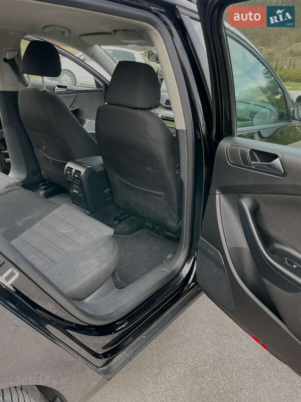 Универсал Volkswagen Passat 2009 в Тернополе