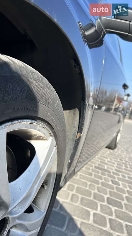 Универсал Volkswagen Passat 2013 в Киеве