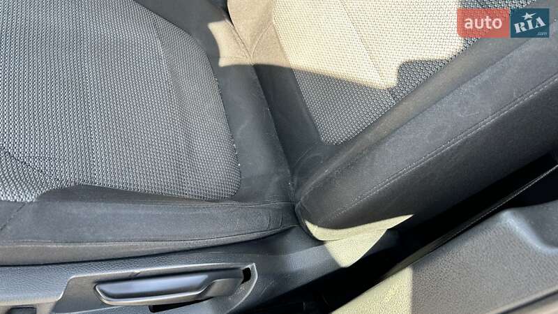 Универсал Volkswagen Passat 2013 в Киеве