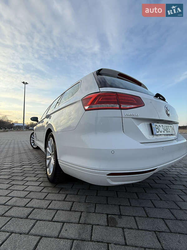 Универсал Volkswagen Passat 2018 в Львове