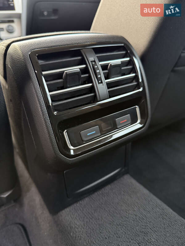 Универсал Volkswagen Passat 2018 в Львове