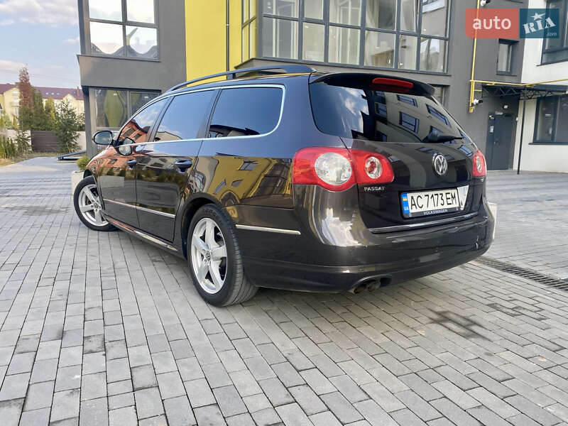 Универсал Volkswagen Passat 2010 в Луцке