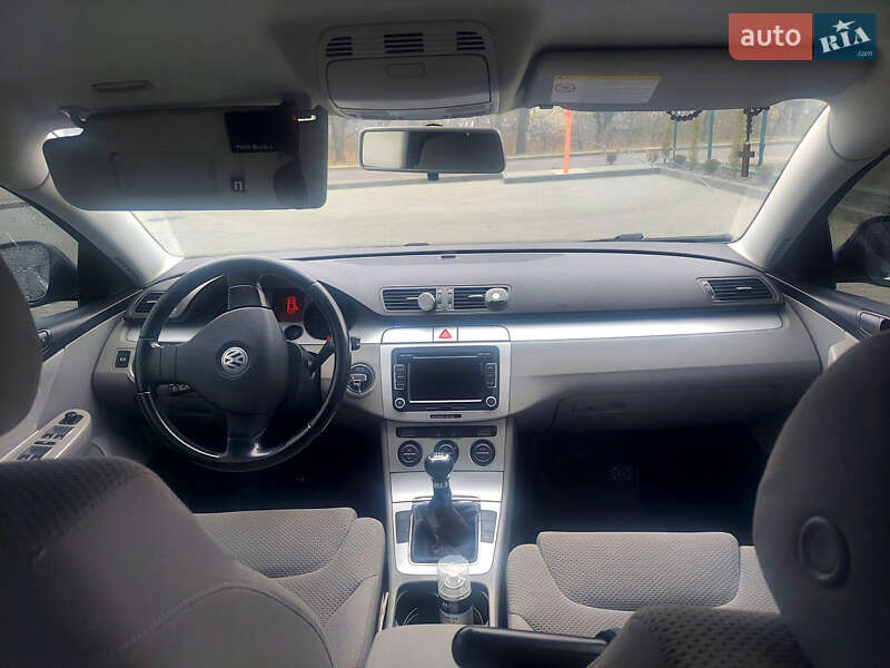 Седан Volkswagen Passat 2008 в Самборе