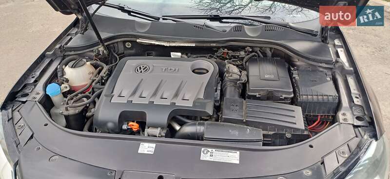 Универсал Volkswagen Passat 2011 в Кролевце