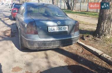 Седан Volkswagen Passat 2003 в 