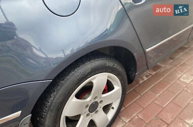 Універсал Volkswagen Passat 2006 в 