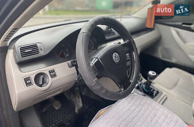 Універсал Volkswagen Passat 2006 в 