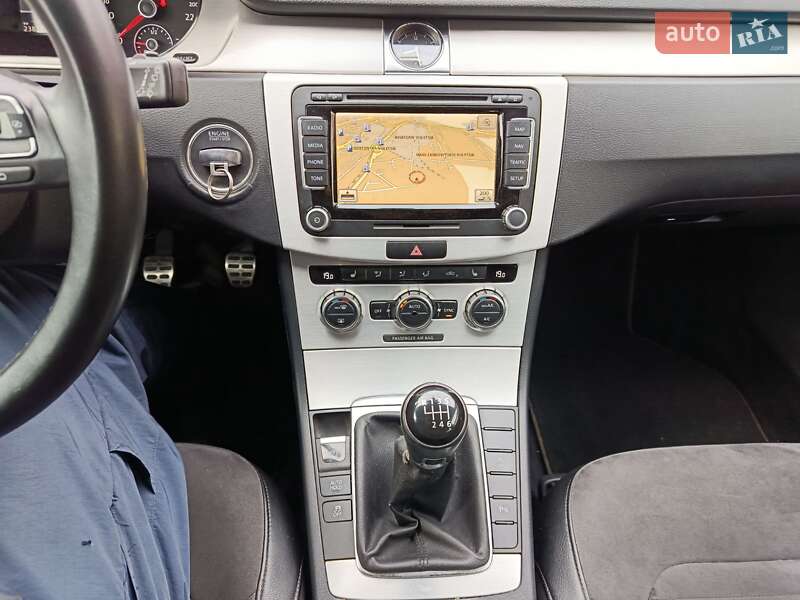 Универсал Volkswagen Passat 2013 в Луцке фото 4 Универсал Volkswagen Passat 2013 в Луцке