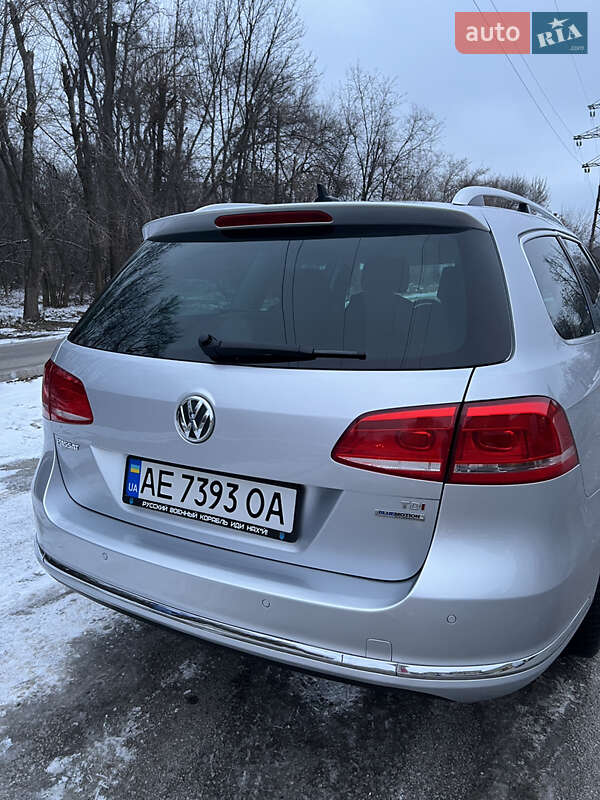 Универсал Volkswagen Passat 2011 в Днепре