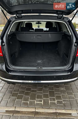 Универсал Volkswagen Passat 2011 в 